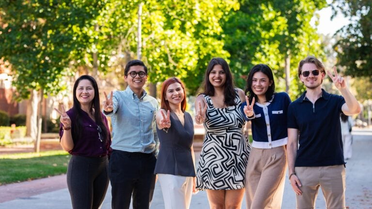 1,000+ student clubs and organizations.