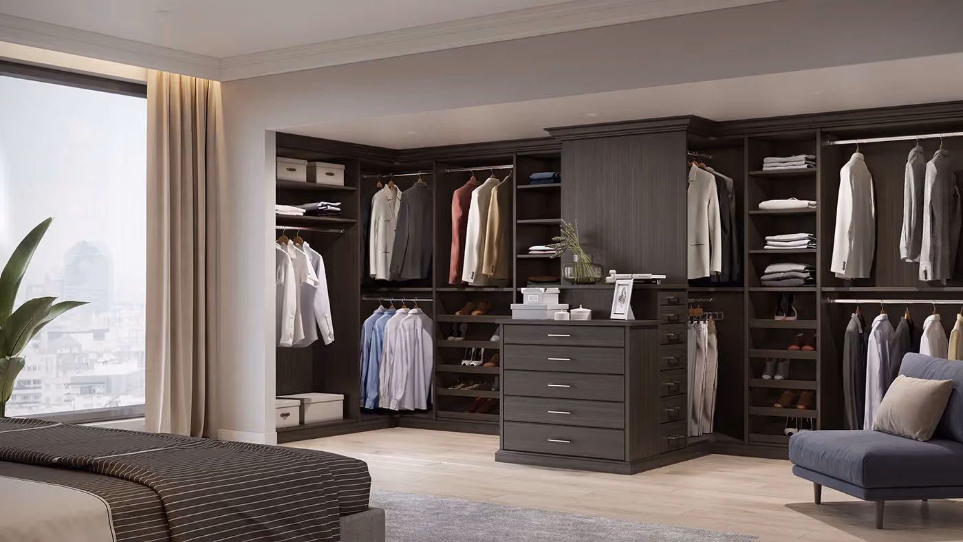 Closet World Walk In Closet in Oyster Pine Signia Finish